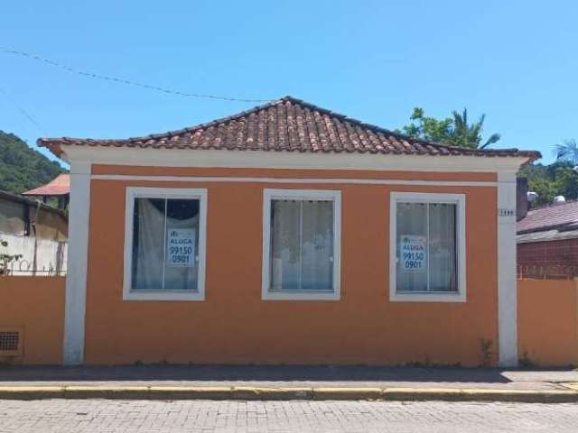 Casa para alugar no bairro Sambaqui - Florianópolis/SC