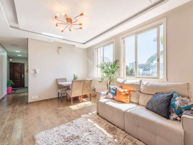 Apartamento com 2 quartos para alugar na Avenida Protásio Alves, 2108, Petrópolis, Porto Alegre por R$ 2.400