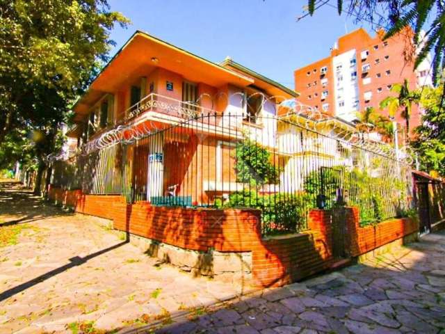 Casa com 4 quartos à venda na Rua Dário Pederneiras, 220, Petrópolis, Porto Alegre por R$ 990.000
