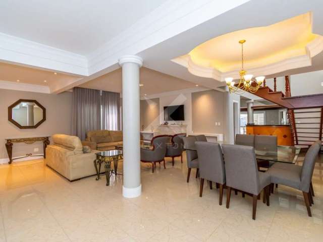 Casa com 4 quartos para alugar na Avenida Soledade, 175, Petrópolis, Porto Alegre por R$ 18.000