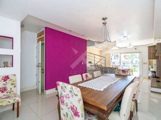 Casa com 4 quartos para alugar na Rua Arnaldo Ballve, 512, Jardim Itu Sabará, Porto Alegre por R$ 7.900