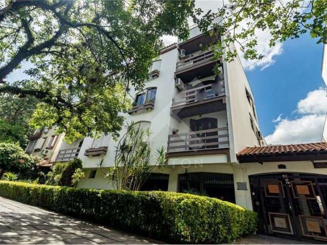 Apartamento com 3 quartos à venda na Avenida América, 121, Auxiliadora, Porto Alegre por R$ 490.000