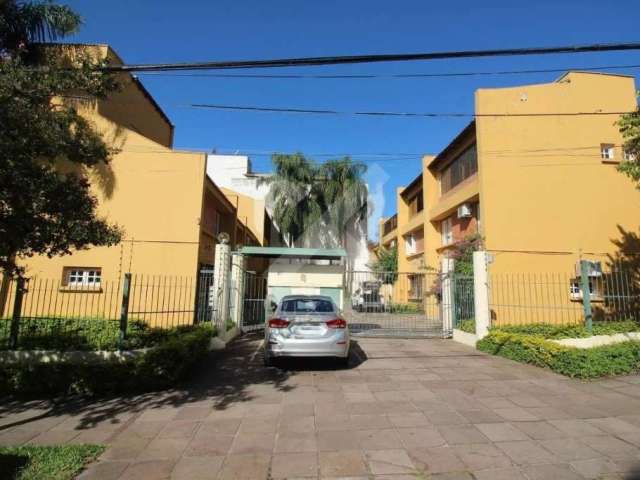 Casa em condomínio fechado com 3 quartos à venda na General Gomes Carneiro, 80, Azenha, Porto Alegre por R$ 490.000