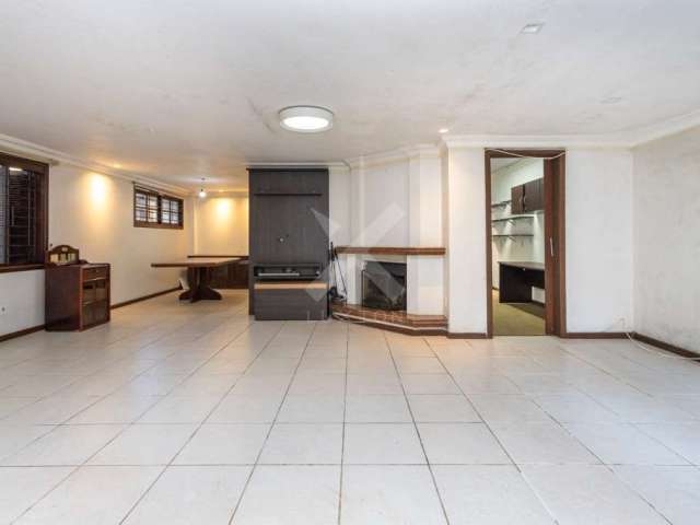 Casa em condomínio fechado com 3 quartos para alugar na Rua Quatorze de Julho, 243, Boa Vista, Porto Alegre por R$ 8.900