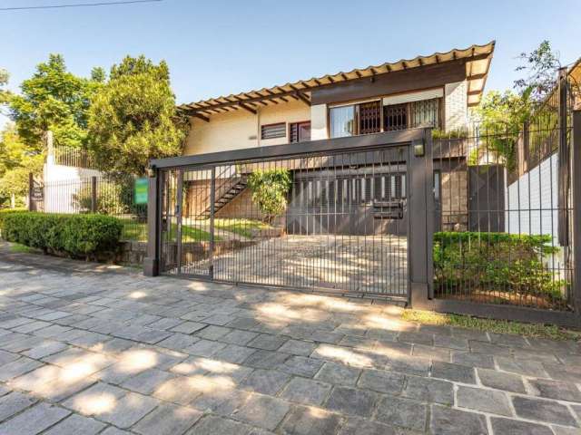 Casa comercial para alugar na João Paetzel, 821, Vila Jardim, Porto Alegre por R$ 9.000
