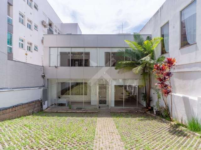 Casa comercial para alugar na Avenida Lavras, 306, Petrópolis, Porto Alegre por R$ 12.000