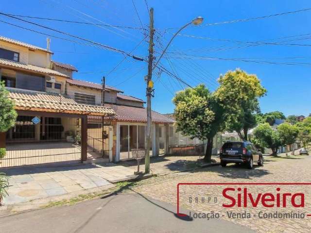 Casa com 3 quartos à venda na Rua Doutor Egydio Michaelsen, 62, Cavalhada, Porto Alegre por R$ 680.000