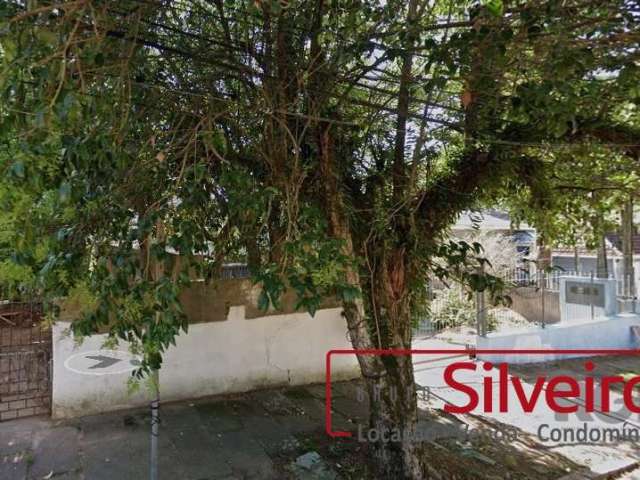 Terreno à venda na Rua Bispo Sardinha, 78, Vila Ipiranga, Porto Alegre por R$ 260.000
