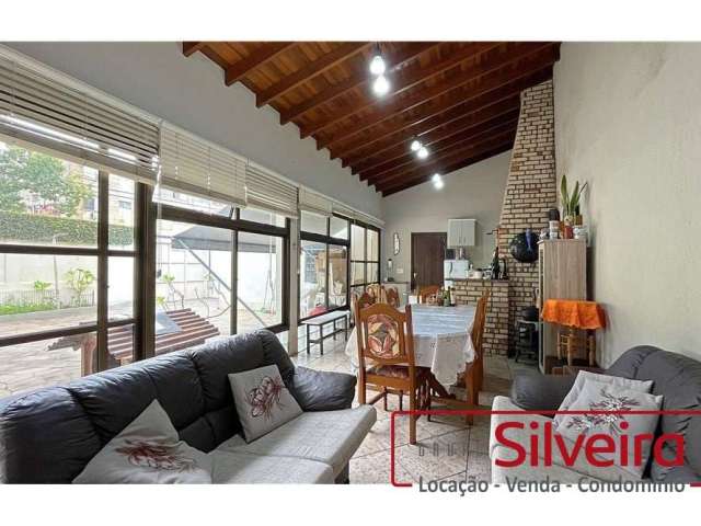 Casa com 4 quartos à venda na Rua Evaristo da Veiga, 226, Partenon, Porto Alegre por R$ 1.150.000