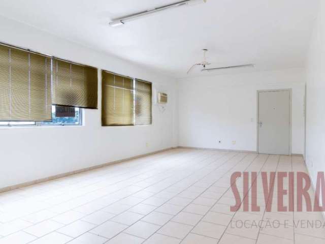 Sala comercial para alugar na Avenida São Pedro, 844, São Geraldo, Porto Alegre por R$ 800