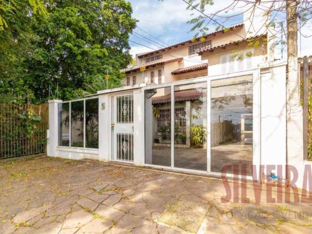 Casa com 6 quartos para alugar na Rua Alves Torres, 77, Teresópolis, Porto Alegre por R$ 7.500