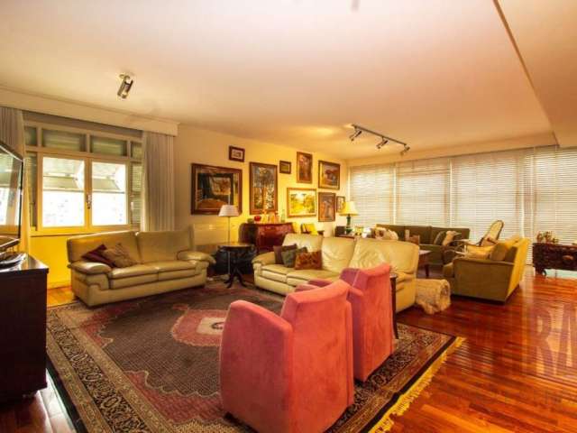 Apartamento com 3 quartos para alugar na Avenida Venâncio Aires, 928, Santana, Porto Alegre por R$ 8.490