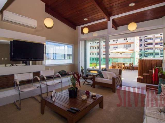 Casa em condomínio fechado com 4 quartos à venda na Rua João Caetano, 300, Três Figueiras, Porto Alegre por R$ 2.300.000