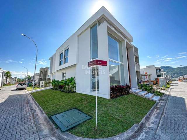 Casa em condomínio fechado com 3 quartos à venda na Avenida Egídio Abelino Richartz, 307, Beira Rio, Biguaçu por R$ 1.180.000