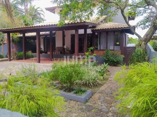 Casa com 4 dormitórios à venda, 300 m² em condomínio fechado - Porto da Lagoa - Florianópolis/SC