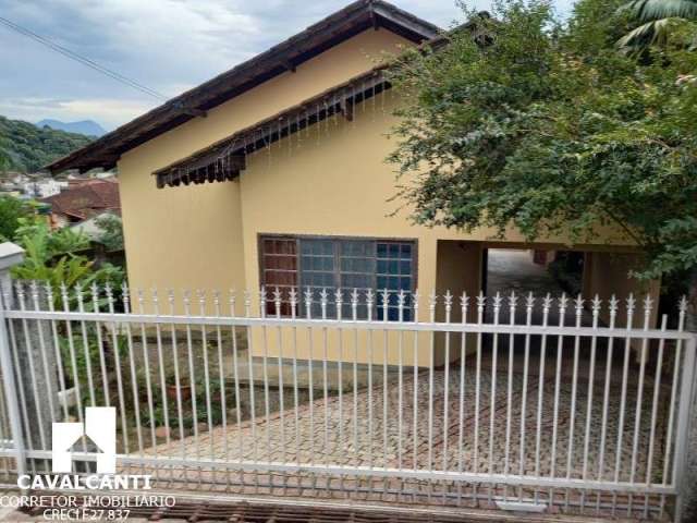 Casa com 4 quartos à venda no Floresta, Joinville  por R$ 480.000