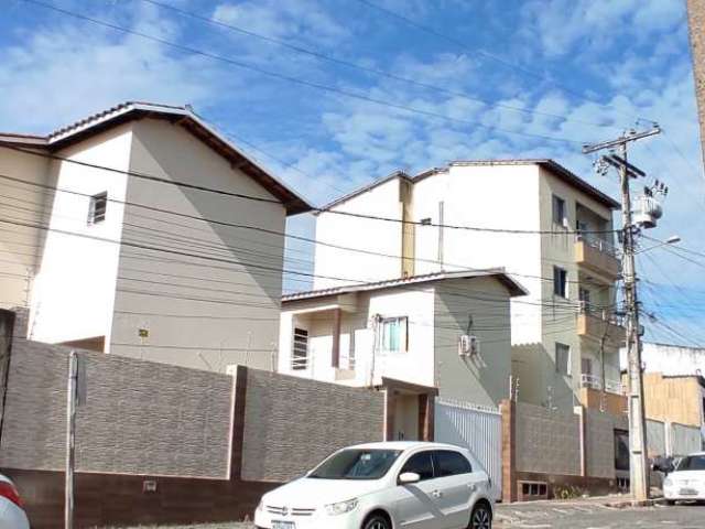 Casa de Condominio em Serraria Brasil  -  Feira de Santana