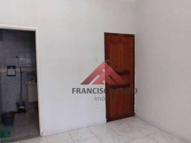 Apartamento com 2 dormitórios à venda, 70 m² por R$ 235.000,00 - Santa Rosa - Niterói/RJ