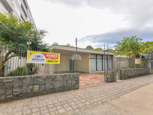 Casa comercial com 6 salas à venda na Avenida Presidente Getúlio Vargas, 2250, Água Verde, Curitiba, 234 m2 por R$ 2.890.000