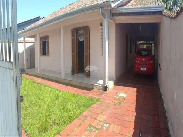 Casa com 3 quartos à venda na Rua Tupiniquim, 734, Vila Guarani, Paranaguá, 125 m2 por R$ 500.000