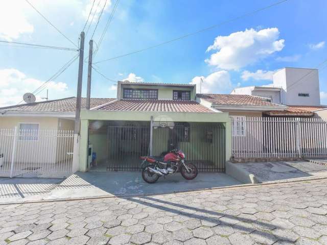 Casa em condomínio fechado com 4 quartos à venda na Rua Bahia, 06, Vila Guaraci, Colombo, 134 m2 por R$ 385.000