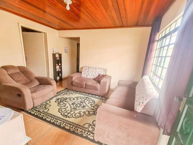 Casa com 3 quartos à venda na Rua Arapongas, 627, Guaraituba, Colombo, 150 m2 por R$ 380.000