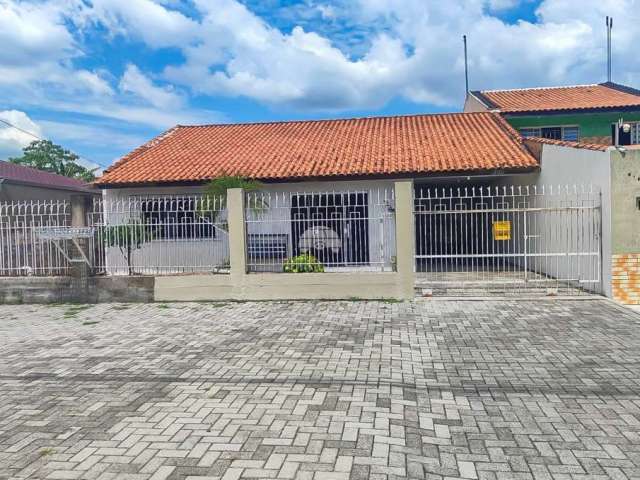 Casa com 5 quartos à venda na Rua Justiliano Mendes da Silva, 330, Jardim Cláudia, Pinhais, 216 m2 por R$ 799.900
