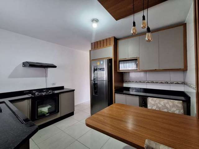Casa com 2 quartos à venda na Rua das Seringueiras, 342, São Dimas, Colombo, 50 m2 por R$ 240.000