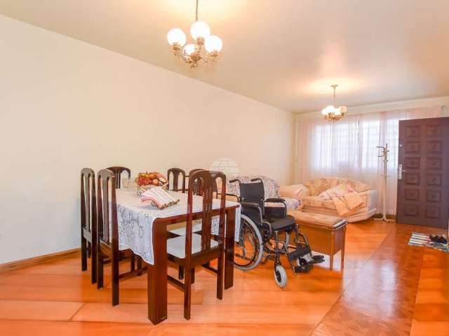 Casa com 3 quartos à venda na Rua Doutor Djalma Ferreira Lopes, 260, Guabirotuba, Curitiba, 157 m2 por R$ 640.000