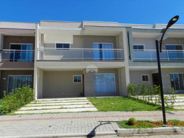 Casa em condomínio fechado com 3 quartos à venda na Rua Bernardino Roseira de Lacerda, 1092, Morro Alto, Guarapuava, 105 m2 por R$ 600.000
