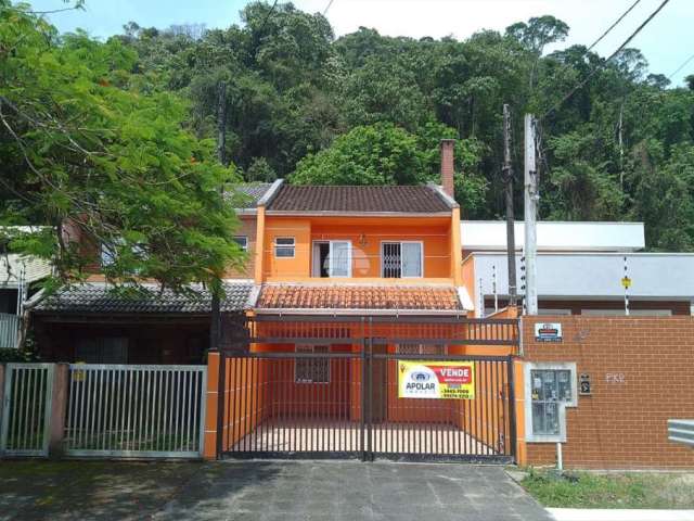 Casa com 4 quartos à venda na Rua José Bonifácio, 464, Centro, Guaratuba, 180 m2 por R$ 680.000