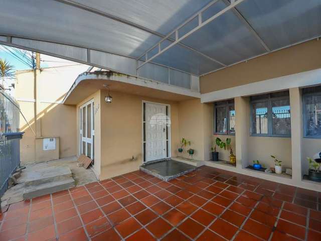 Casa com 4 quartos à venda na Rua Doutor Carvalho Chaves, 1590, Parolin, Curitiba, 140 m2 por R$ 450.000