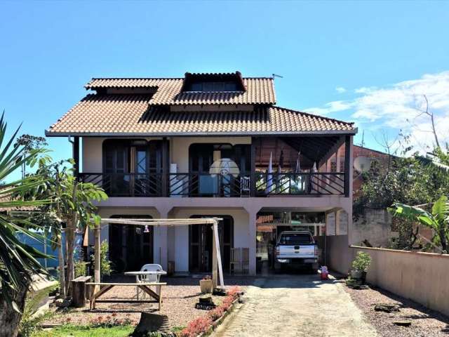 Casa com 4 quartos à venda na Rua Rio Azul, 710, Princesa do Mar, Itapoá, 270 m2 por R$ 600.000