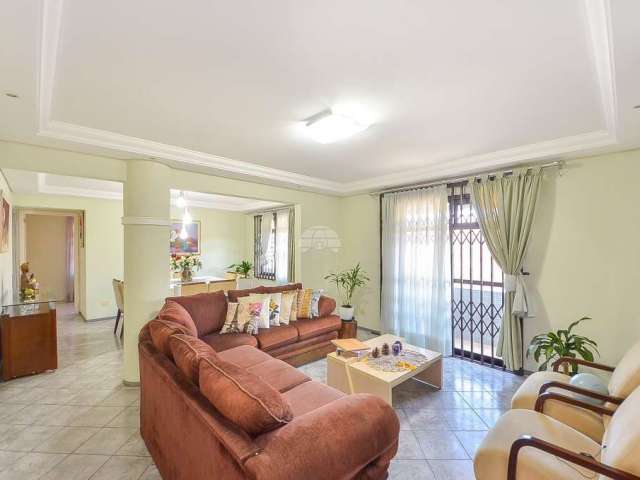 Casa com 3 quartos à venda na Rua Professora Marieta de Souza e Silva, 2429, Afonso Pena, São José dos Pinhais, 483 m2 por R$ 1.300.000