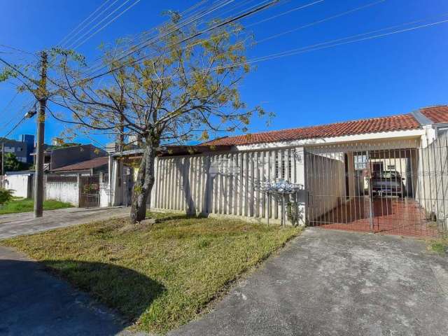 Casa com 5 quartos à venda na Rua Natal, 213, Cajuru, Curitiba, 143 m2 por R$ 750.000