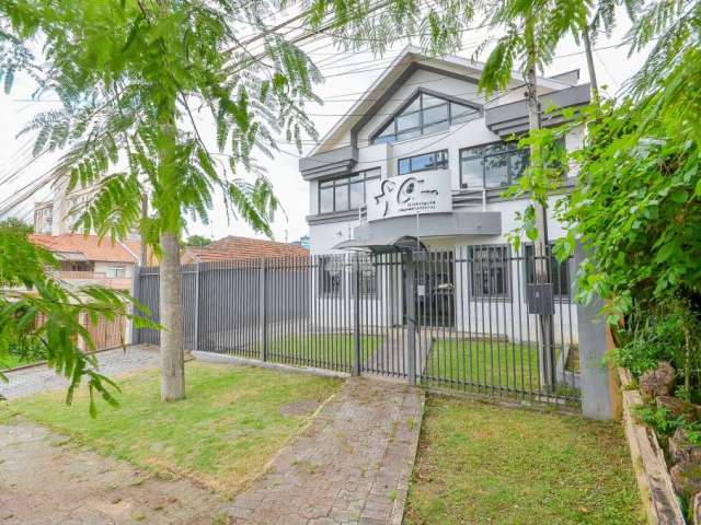 Casa à venda na Rua Paraguai, 356, Bacacheri, Curitiba, 381 m2 por R$ 1.990.000