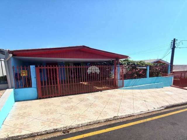 Casa com 2 quartos à venda na Rua Santa Clara, 120, Planalto, Pato Branco, 97 m2 por R$ 294.000