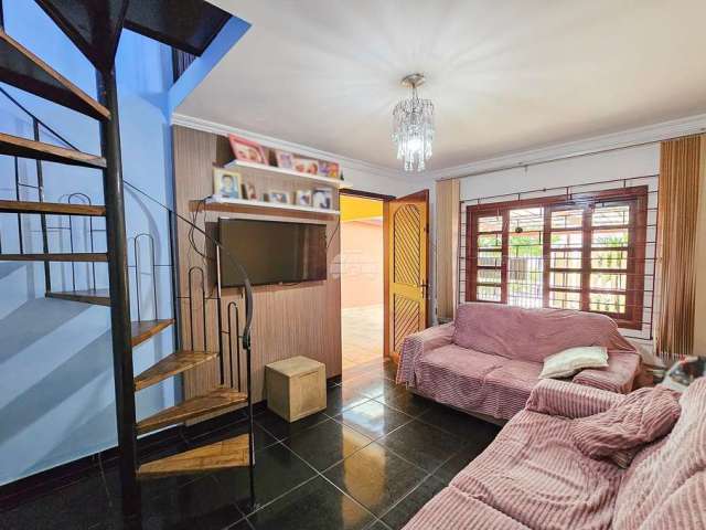 Casa com 4 quartos à venda na Rua José Szczepanski, 112, Afonso Pena, São José dos Pinhais, 175 m2 por R$ 650.000
