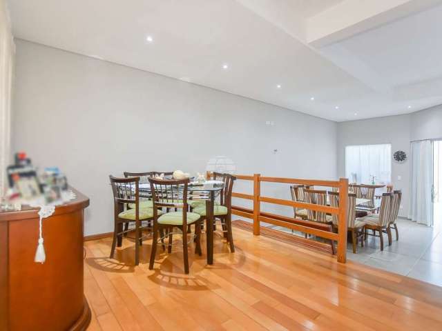 Casa com 4 quartos à venda na Rua Ariosvaldo Moreira, 301, Cajuru, Curitiba, 202 m2 por R$ 798.000