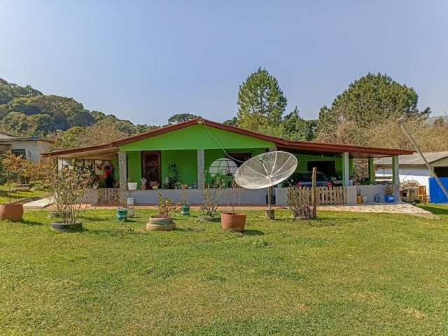 Chácara / sítio com 4 quartos à venda na ESTRADA AMBROSIO, 768, Zona Rural, Tijucas do Sul, 150 m2 por R$ 450.000