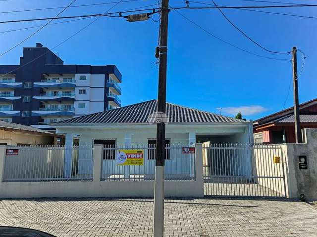 Casa com 5 quartos à venda na Rua Afonso Camargo, 51, Figueira, Guaratuba, 213 m2 por R$ 1.100.000