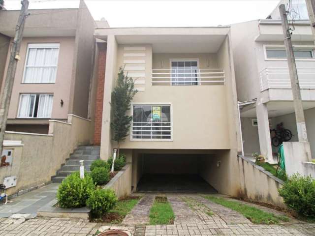 Casa em condomínio fechado com 3 quartos para alugar na Rua Antônio Mendes de Siqueira, 246, Pinheirinho, Curitiba, 160 m2 por R$ 3.500