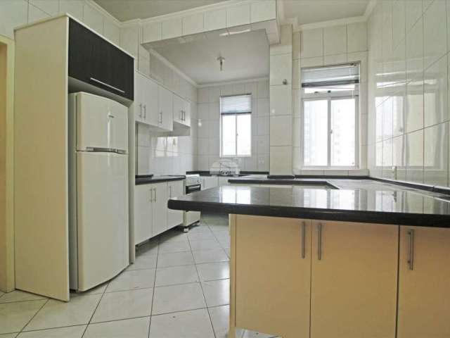 Apartamento com 2 quartos para alugar na Rua Pedro Ivo, 423, Centro, Curitiba, 146 m2 por R$ 2.490