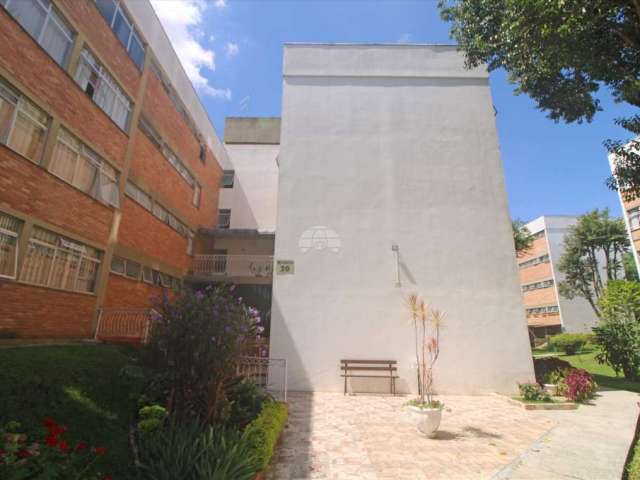 Apartamento com 3 quartos para alugar na Rua Carlos Klemtz, 1410, Fazendinha, Curitiba, 72 m2 por R$ 1.650