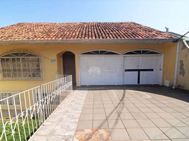 Casa com 3 quartos para alugar na Rua Nilo Peçanha, 3399, Pilarzinho, Curitiba, 90 m2 por R$ 2.000