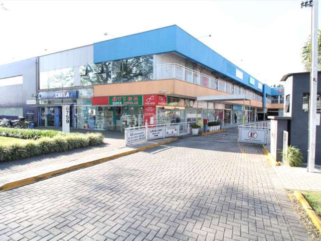 Sala comercial para alugar na Avenida Brasília, 6759, Novo Mundo, Curitiba, 30 m2 por R$ 1.000