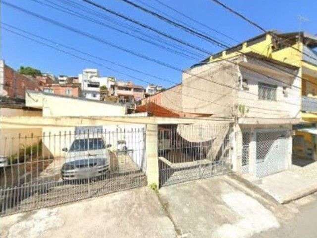 Casa com 3 dormitórios à venda, 300 m² por R$ 860.000 - Vale do Sol - Barueri/SP