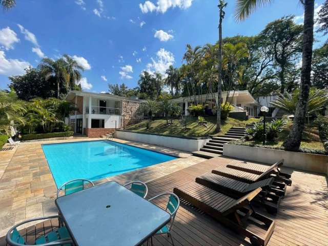 Casa com 4 dormitórios à venda, 593 m² por R$ 3.200.000,00 - Vila Santo Antônio - Cotia/SP