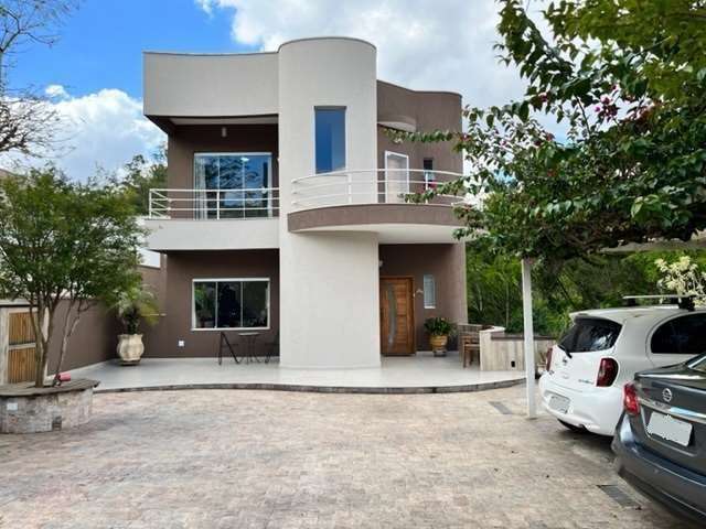 Casa com 4 dormitórios à venda, 270 m² por R$ 1.300.000 - Jardim Caiapia - Cotia/SP