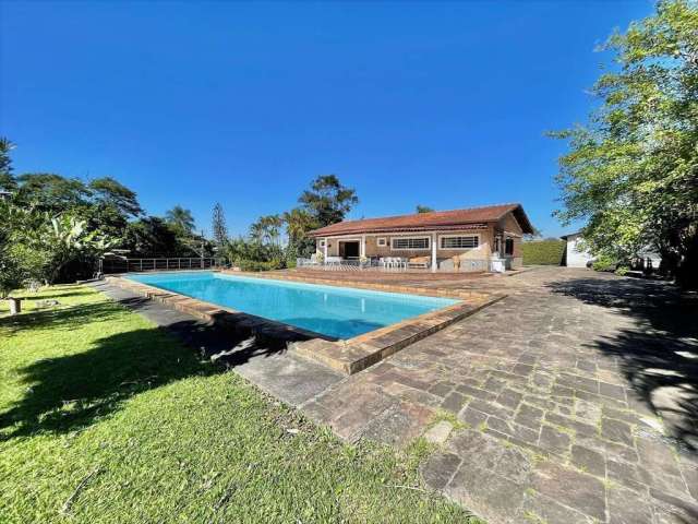 Casa com 3 dormitórios à venda, 184 m² por R$ 1.400.000,00 - Jardim Marilu - Carapicuíba/SP